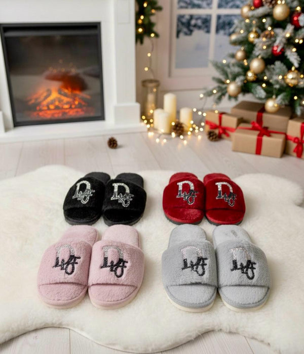 Elegant Dior Design Fur Slides - Cozy & Non-Slip - Ladies Fancy Slippers- JUTTI JUGARDS